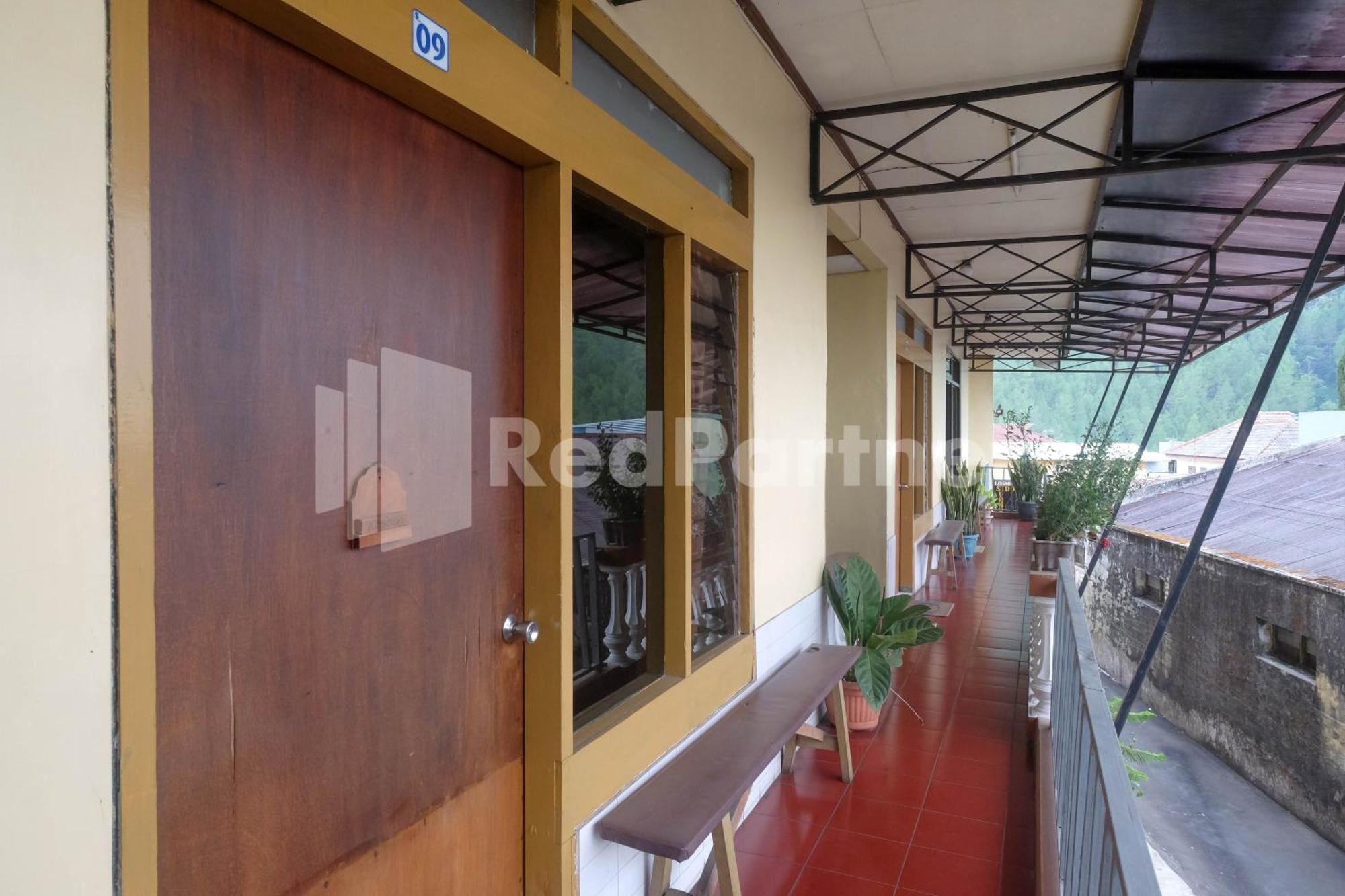 Hotel Sido Langgeng Tawangmangu Mitra Reddoorz Ngoại thất bức ảnh